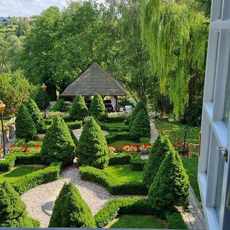 チェチェジン Dwor Anna Bed & Breakfast エクステリア 写真