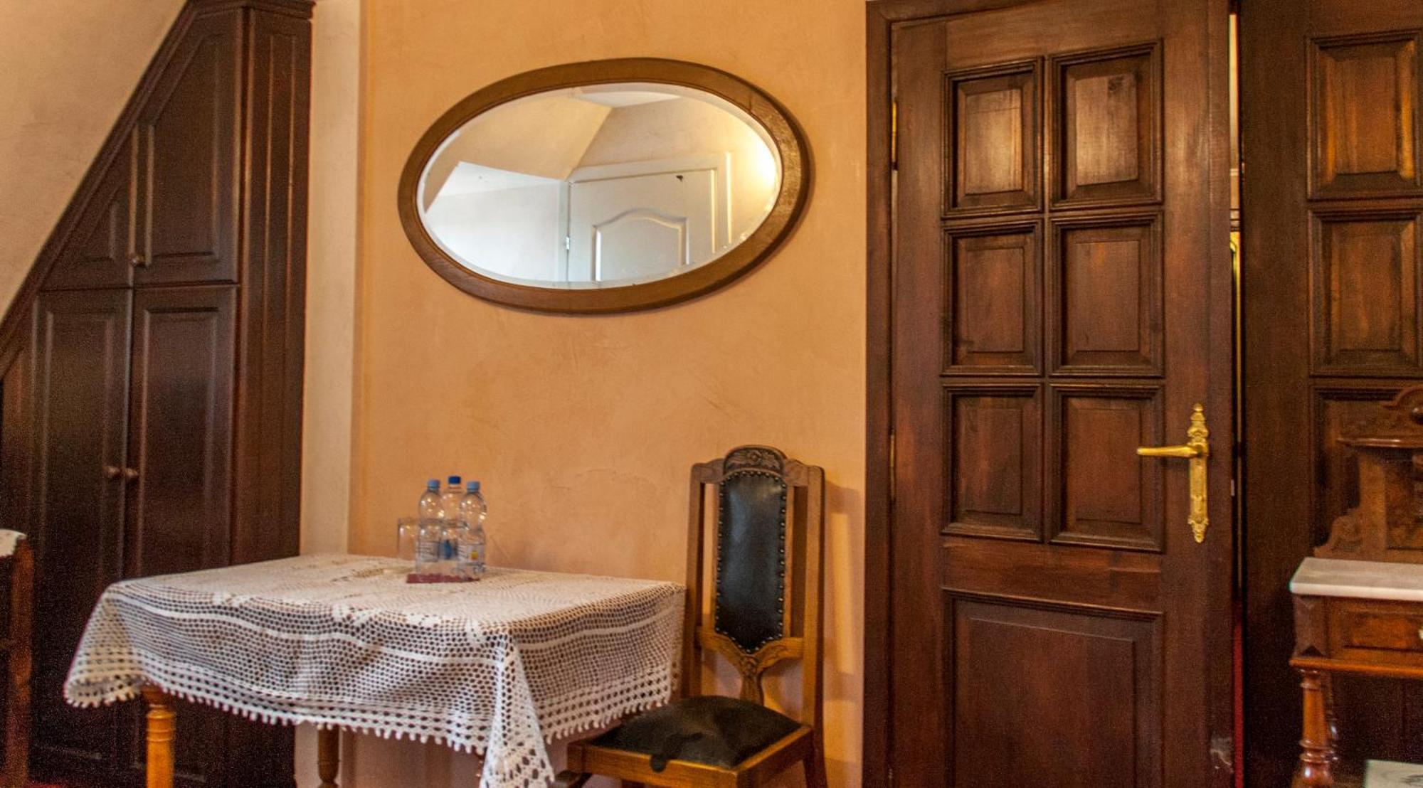 チェチェジン Dwor Anna Bed & Breakfast 部屋 写真