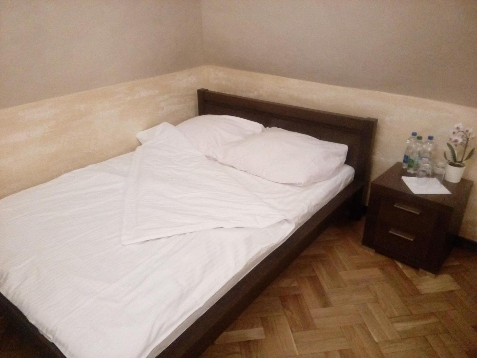 チェチェジン Dwor Anna Bed & Breakfast 部屋 写真