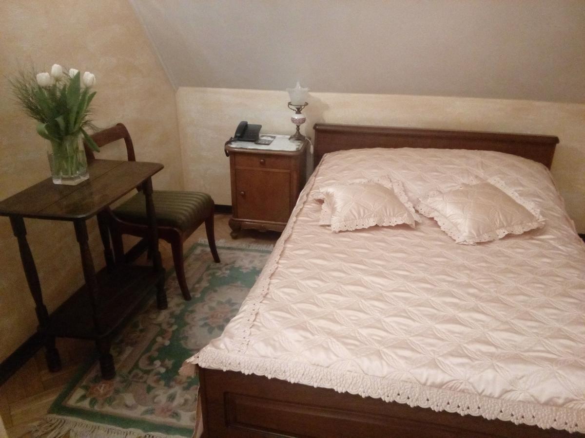 チェチェジン Dwor Anna Bed & Breakfast エクステリア 写真
